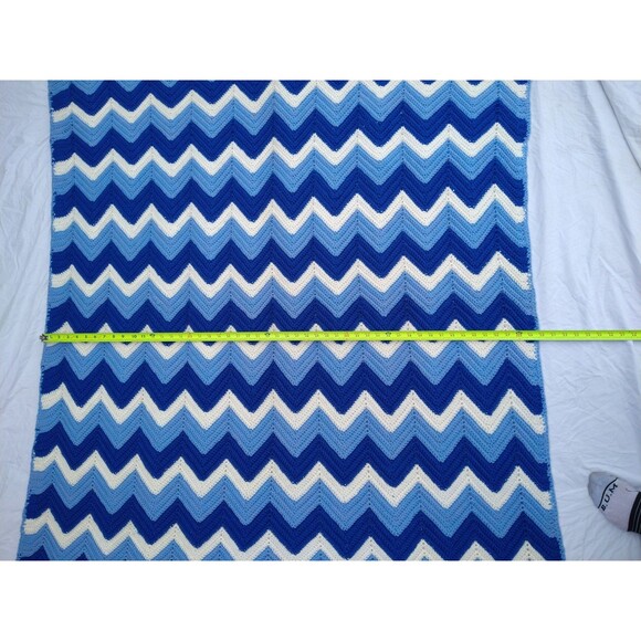 Large Vintage Chevron Stripe Zigzag Knit Afghan Handmade Throw Blanket blue - Picture 3 of 12